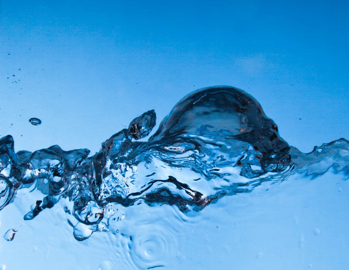 Filtrer l'eau du robinet avec les perles de céramique