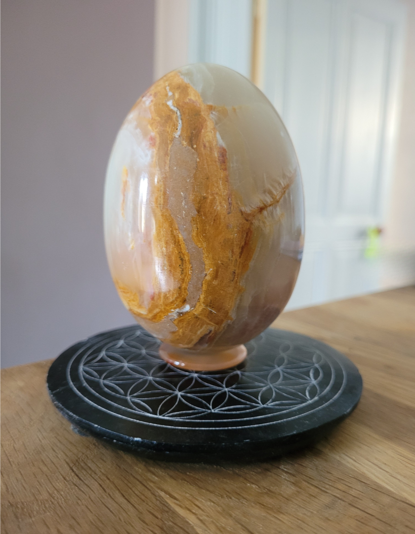 Oeuf en Onyx marbre (Aragonite)